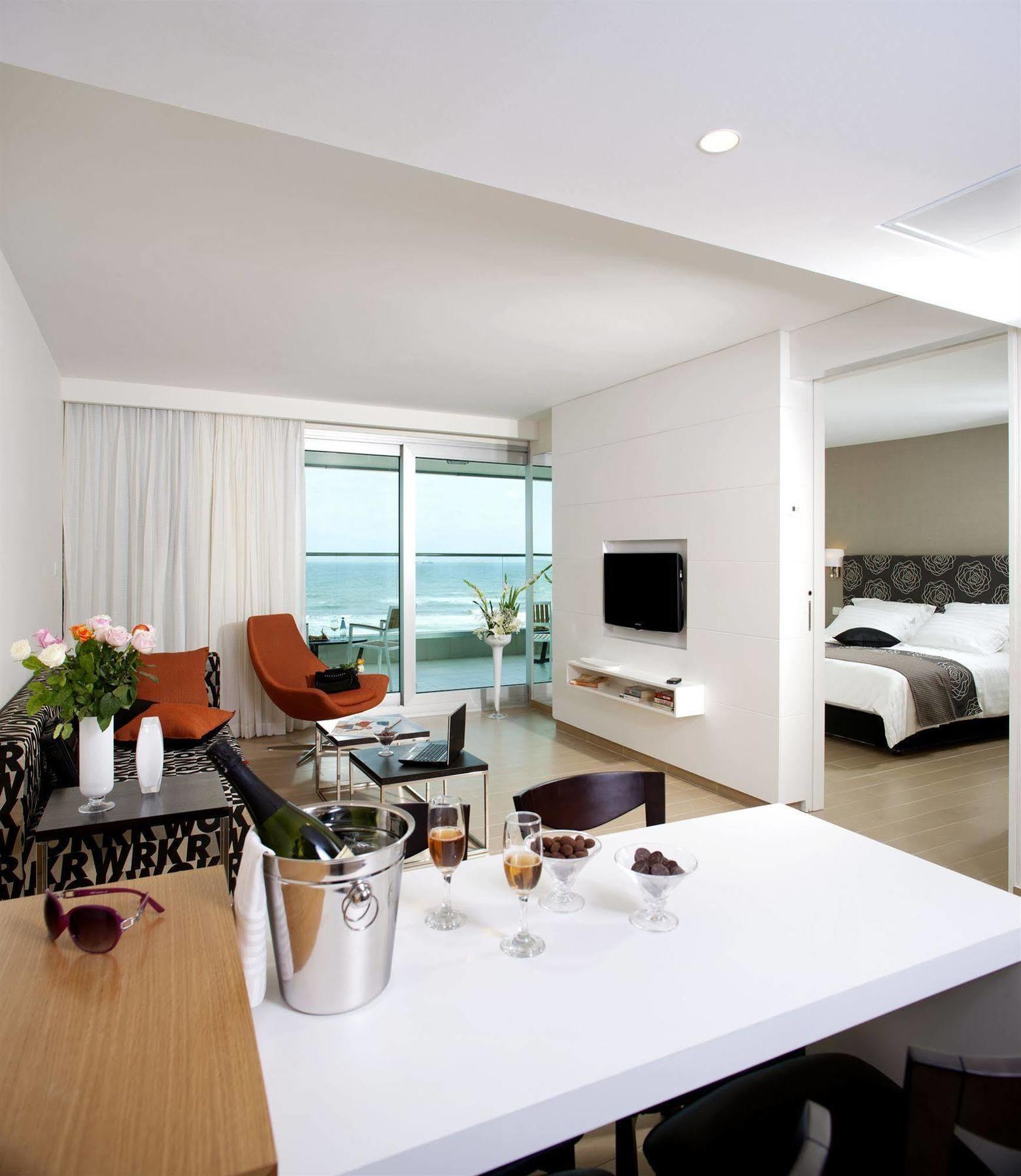 West All Suites Hotel Asdode Exterior foto