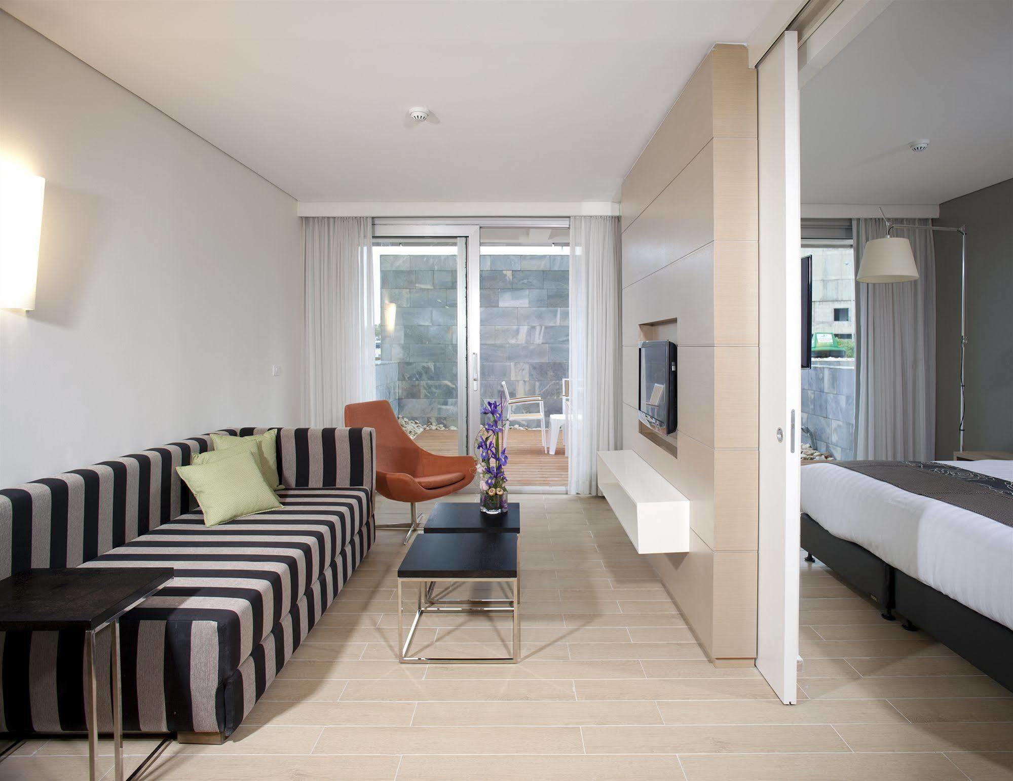 West All Suites Hotel Asdode Exterior foto