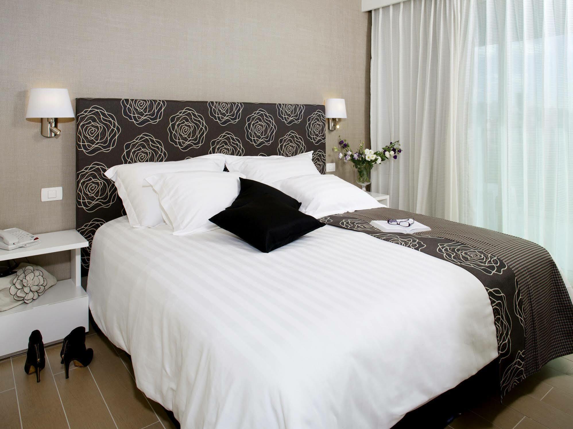 West All Suites Hotel Asdode Exterior foto